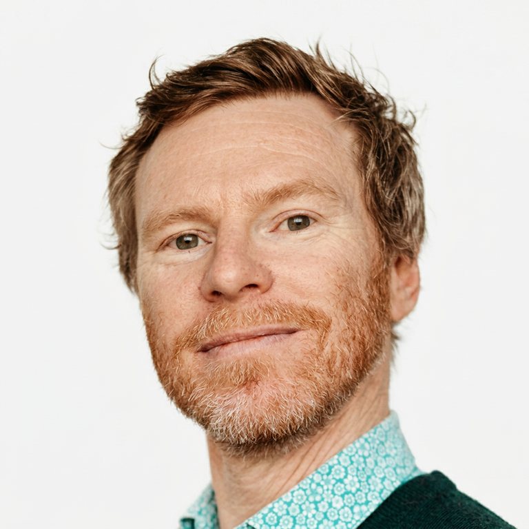Michael Gardiner headshot